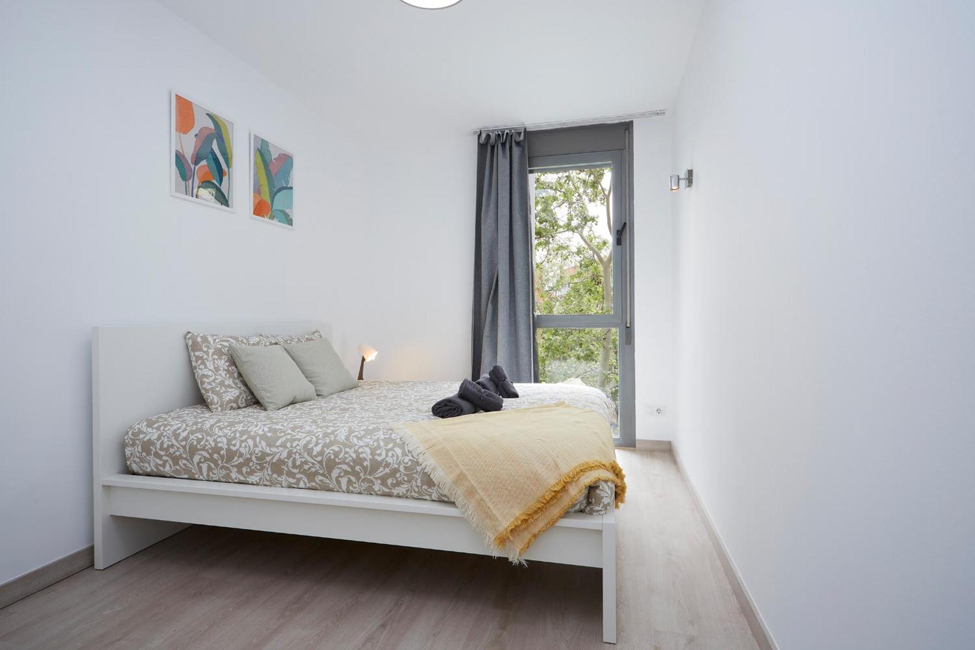 Three Bedroom Two Bathroom Apartment Close To Beach Барселона Экстерьер фото